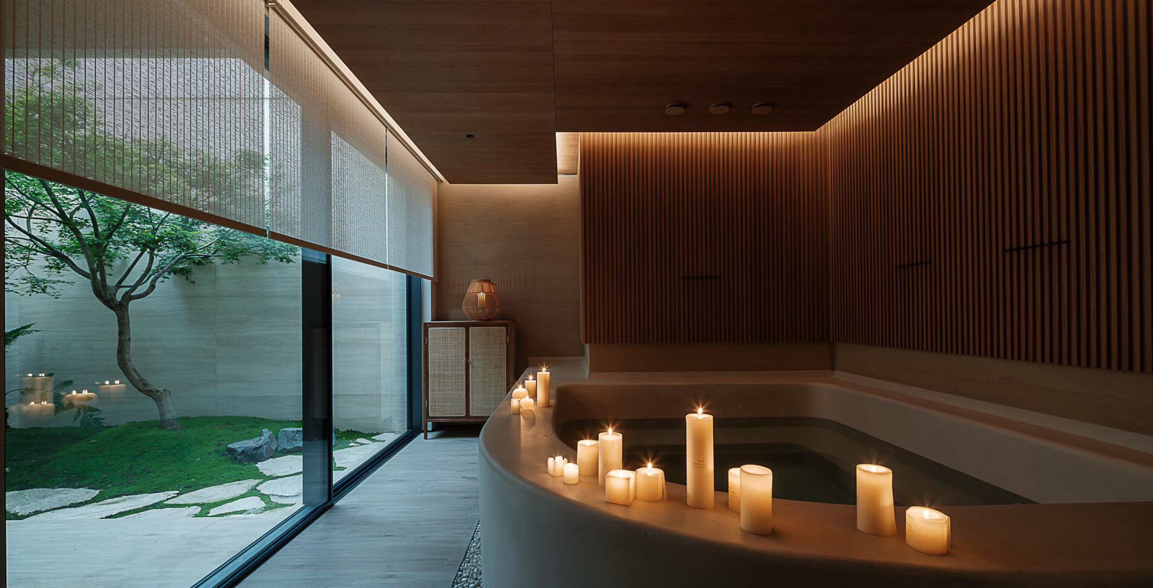 YUESHUIAN · Light Poetry Retreat